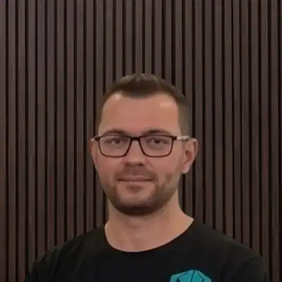 Stefan D.